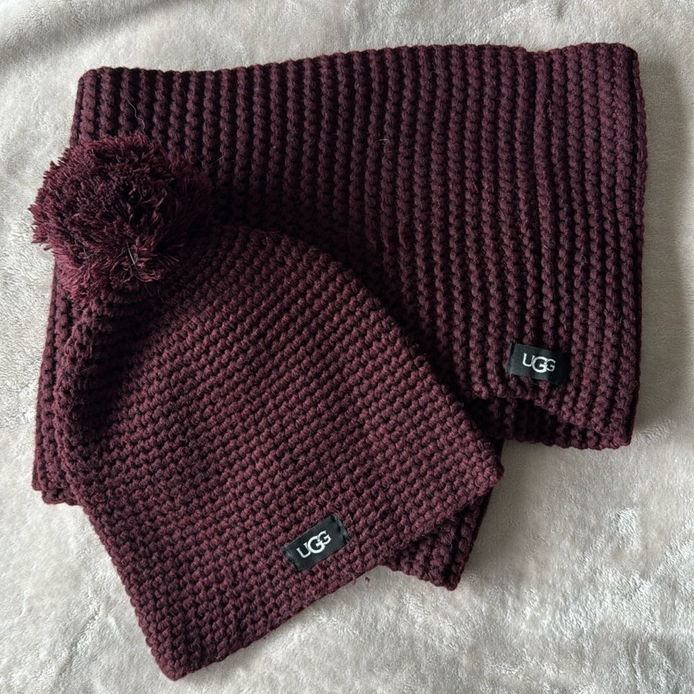 UGG set